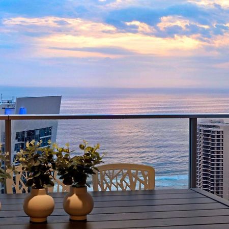 Ocean View Apartments With Balcony - Circle On Cavill - Central Location! - Self Contained & Privately Managed Gold Coast Bagian luar foto