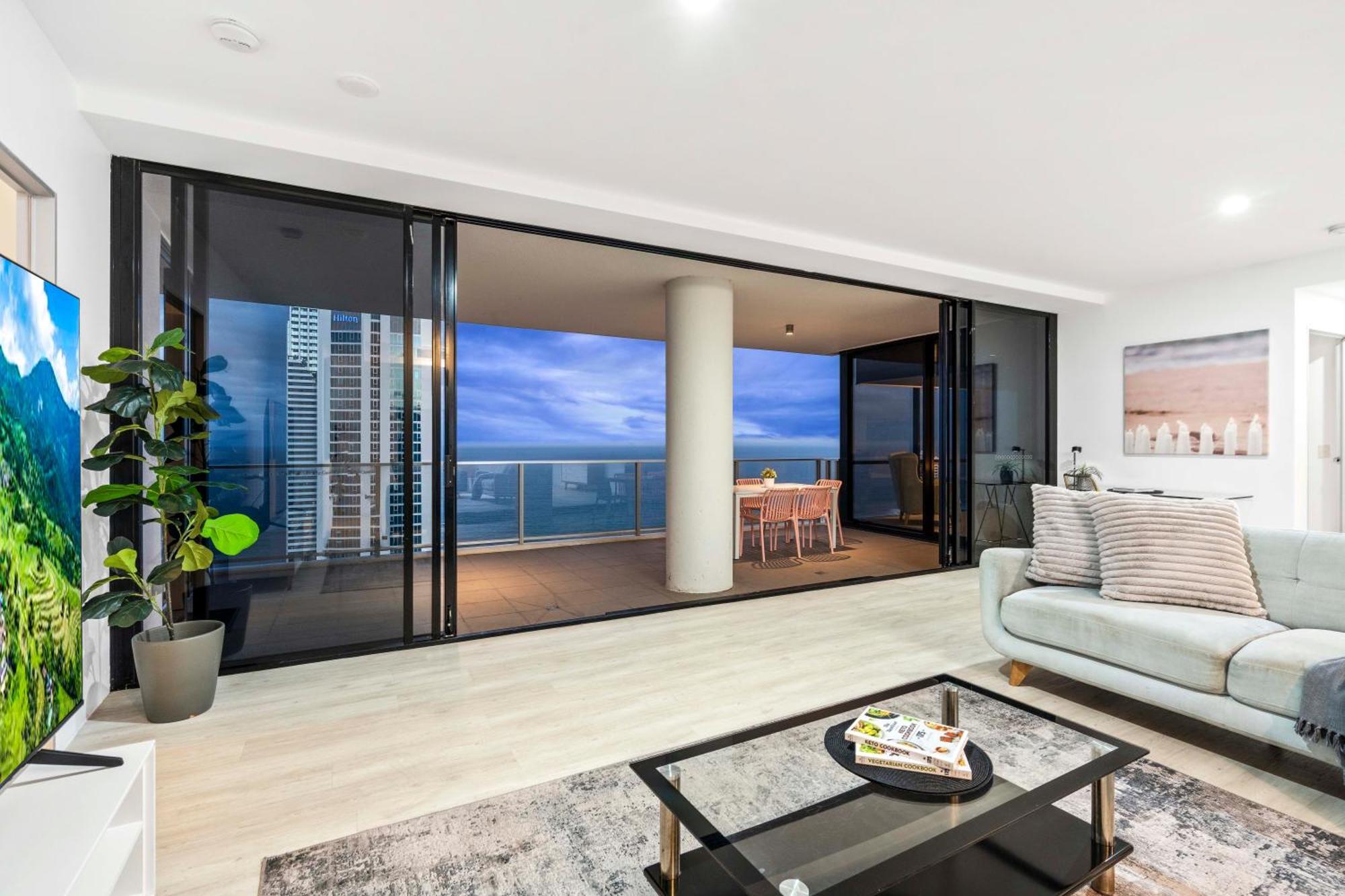 Ocean View Apartments With Balcony - Circle On Cavill - Central Location! - Self Contained & Privately Managed Gold Coast Bagian luar foto