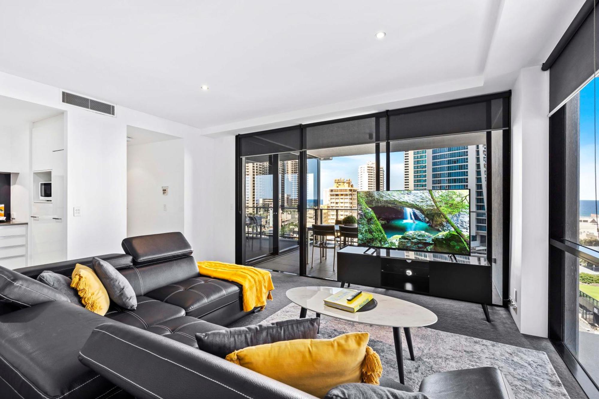 Ocean View Apartments With Balcony - Circle On Cavill - Central Location! - Self Contained & Privately Managed Gold Coast Bagian luar foto