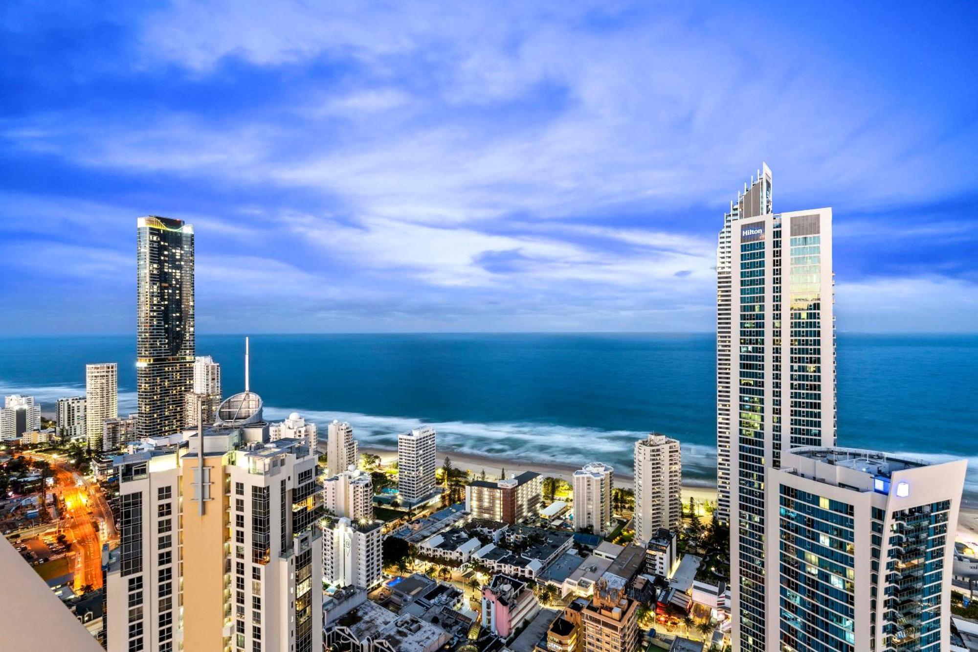 Ocean View Apartments With Balcony - Circle On Cavill - Central Location! - Self Contained & Privately Managed Gold Coast Bagian luar foto