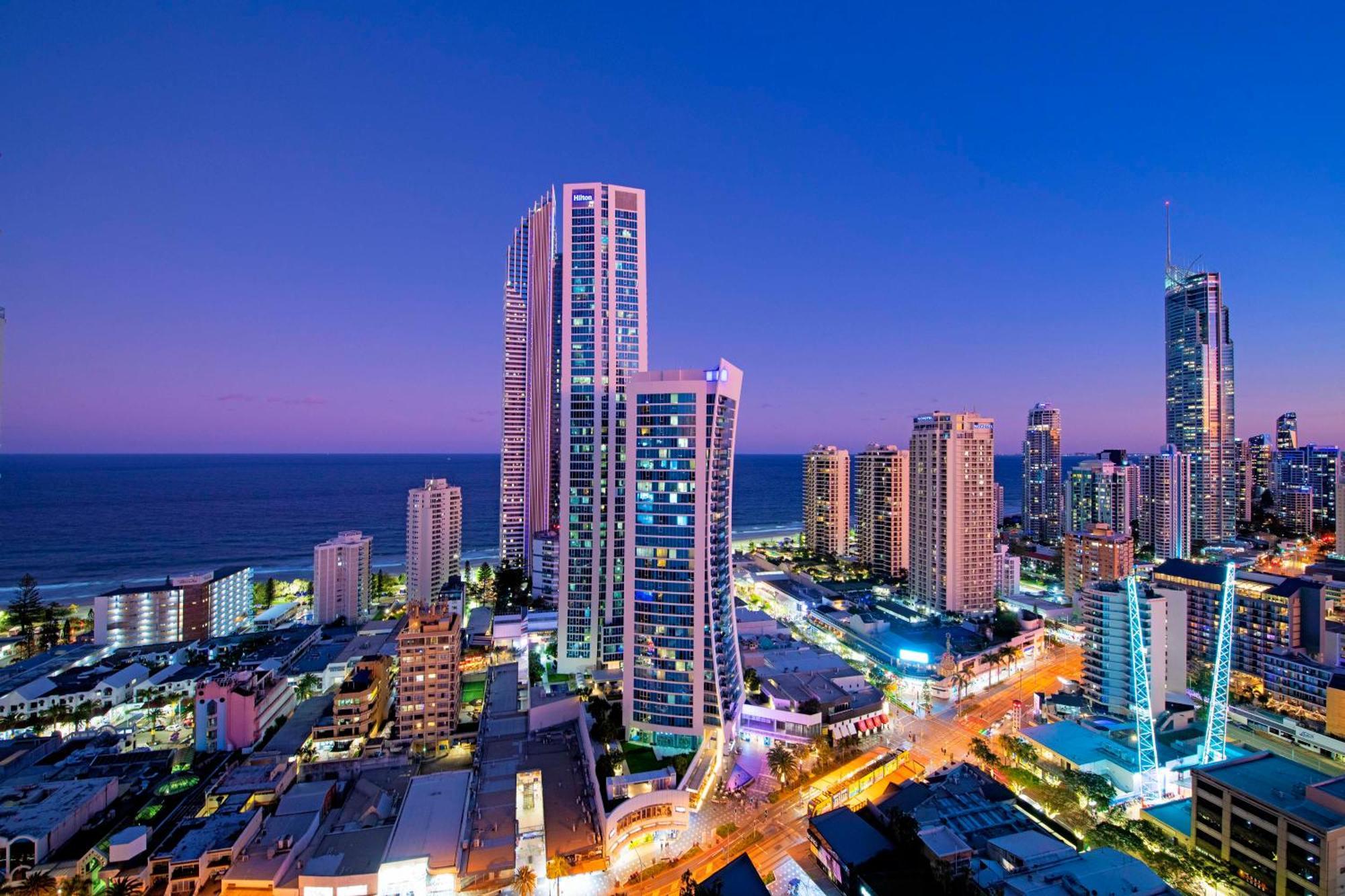 Ocean View Apartments With Balcony - Circle On Cavill - Central Location! - Self Contained & Privately Managed Gold Coast Bagian luar foto