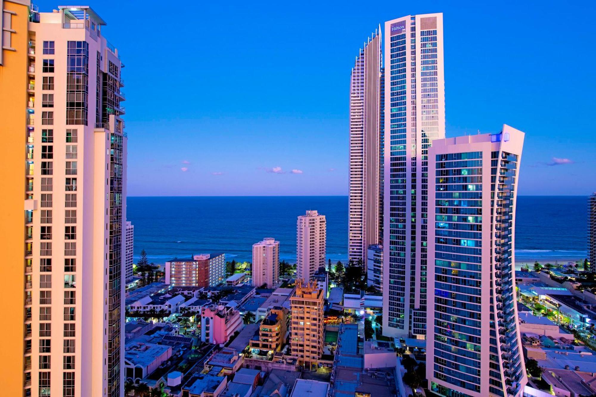 Ocean View Apartments With Balcony - Circle On Cavill - Central Location! - Self Contained & Privately Managed Gold Coast Bagian luar foto