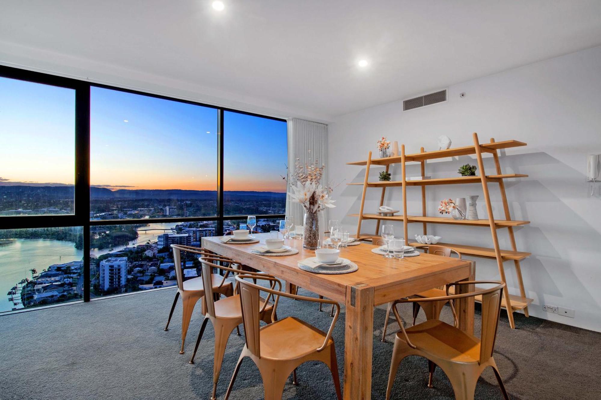 Ocean View Apartments With Balcony - Circle On Cavill - Central Location! - Self Contained & Privately Managed Gold Coast Bagian luar foto