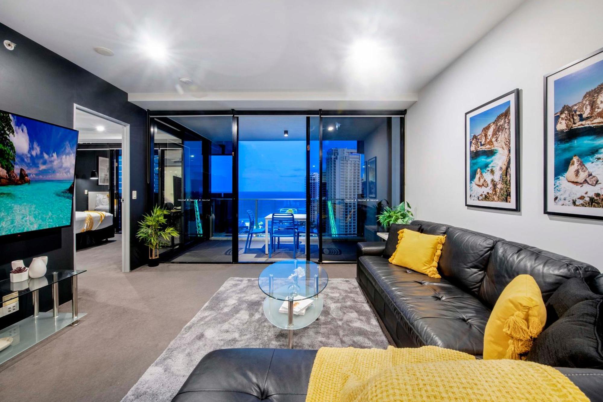 Ocean View Apartments With Balcony - Circle On Cavill - Central Location! - Self Contained & Privately Managed Gold Coast Bagian luar foto
