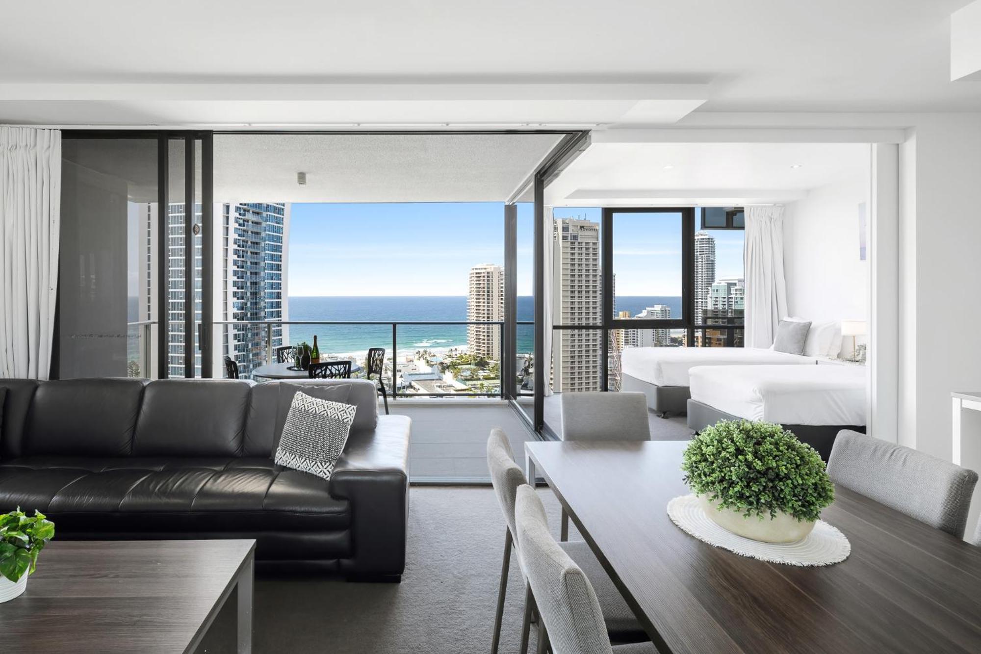 Ocean View Apartments With Balcony - Circle On Cavill - Central Location! - Self Contained & Privately Managed Gold Coast Bagian luar foto