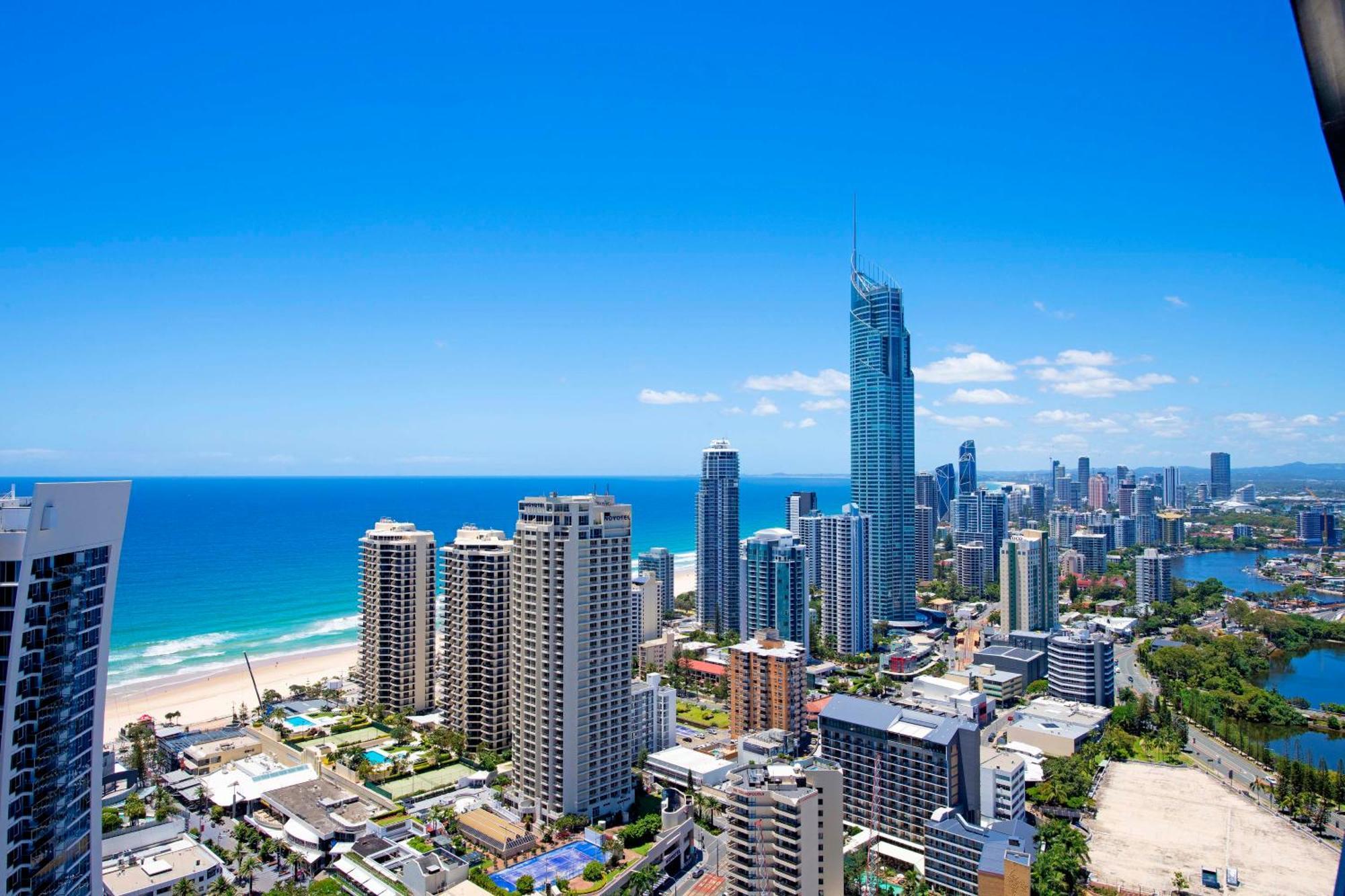 Ocean View Apartments With Balcony - Circle On Cavill - Central Location! - Self Contained & Privately Managed Gold Coast Bagian luar foto