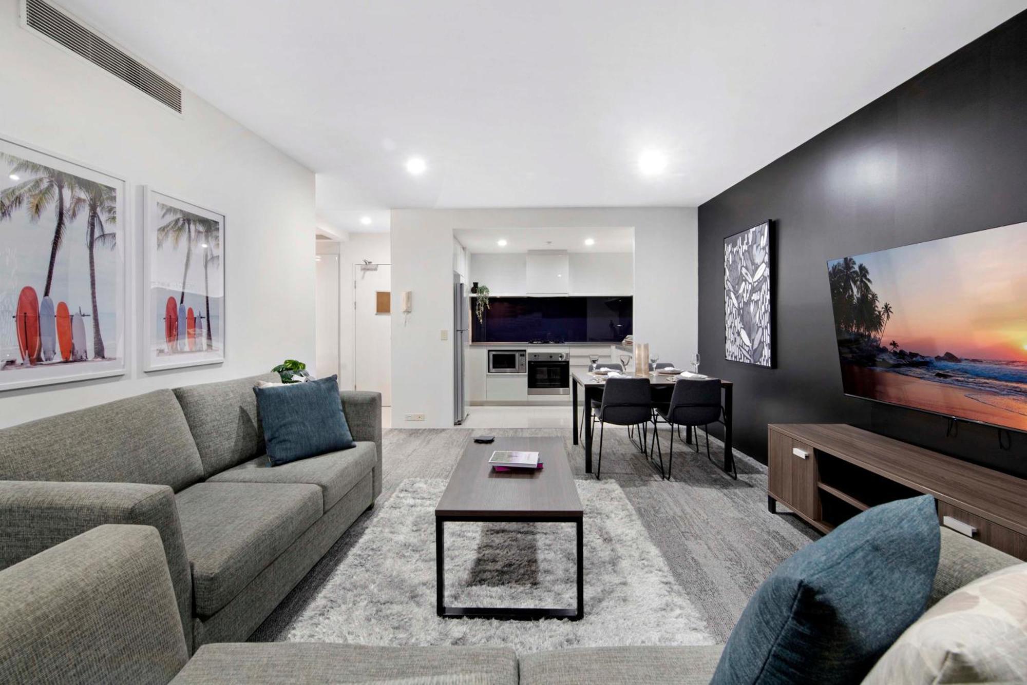 Ocean View Apartments With Balcony - Circle On Cavill - Central Location! - Self Contained & Privately Managed Gold Coast Bagian luar foto