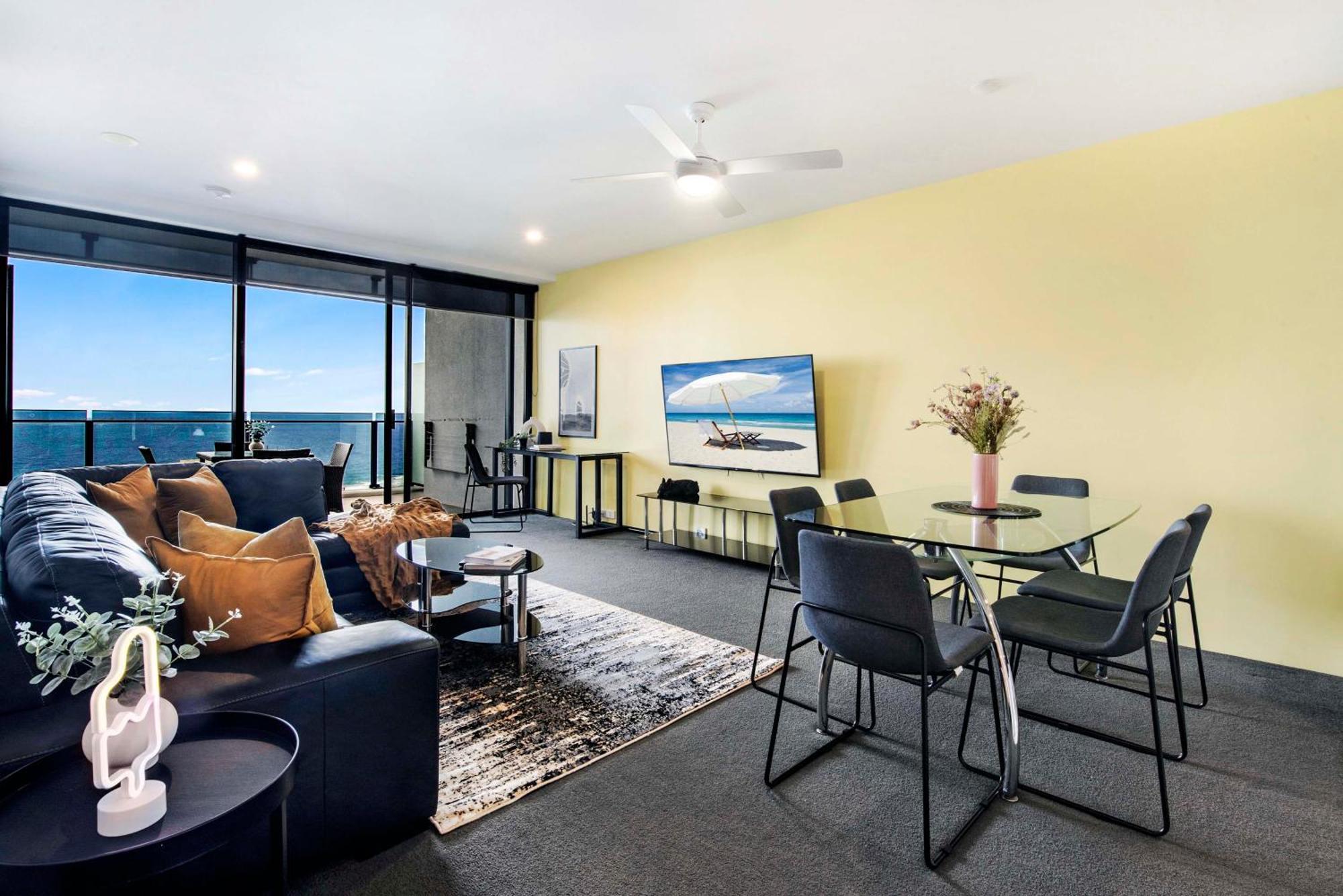 Ocean View Apartments With Balcony - Circle On Cavill - Central Location! - Self Contained & Privately Managed Gold Coast Bagian luar foto