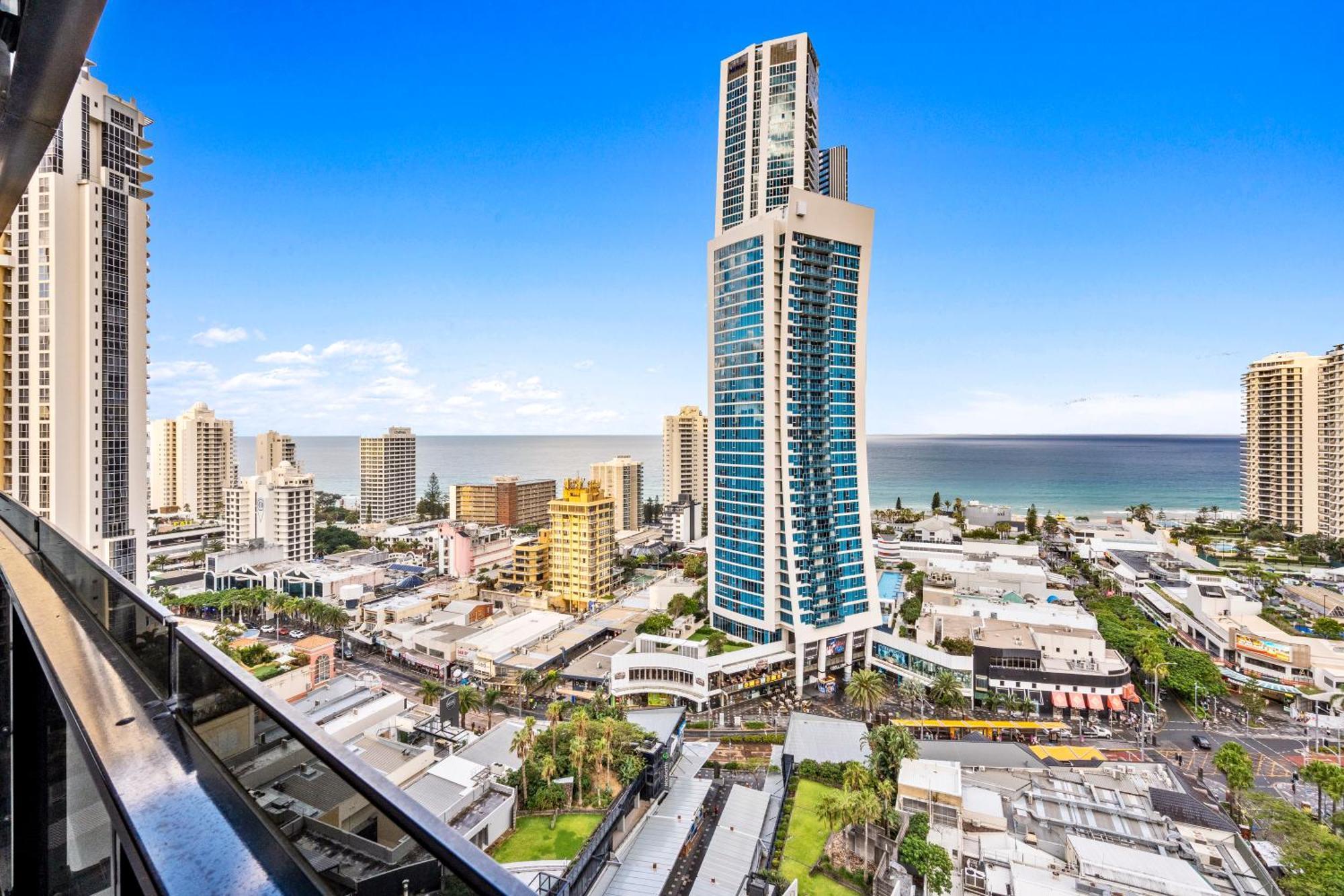Ocean View Apartments With Balcony - Circle On Cavill - Central Location! - Self Contained & Privately Managed Gold Coast Bagian luar foto