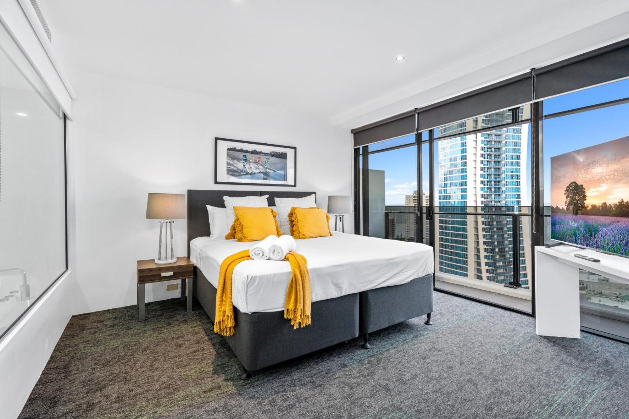 Ocean View Apartments With Balcony - Circle On Cavill - Central Location! - Self Contained & Privately Managed Gold Coast Bagian luar foto